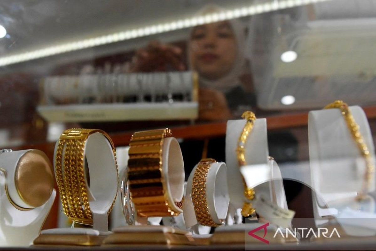 Tiga jenama emas di Pegadaian serentak turun harga pada Rabu