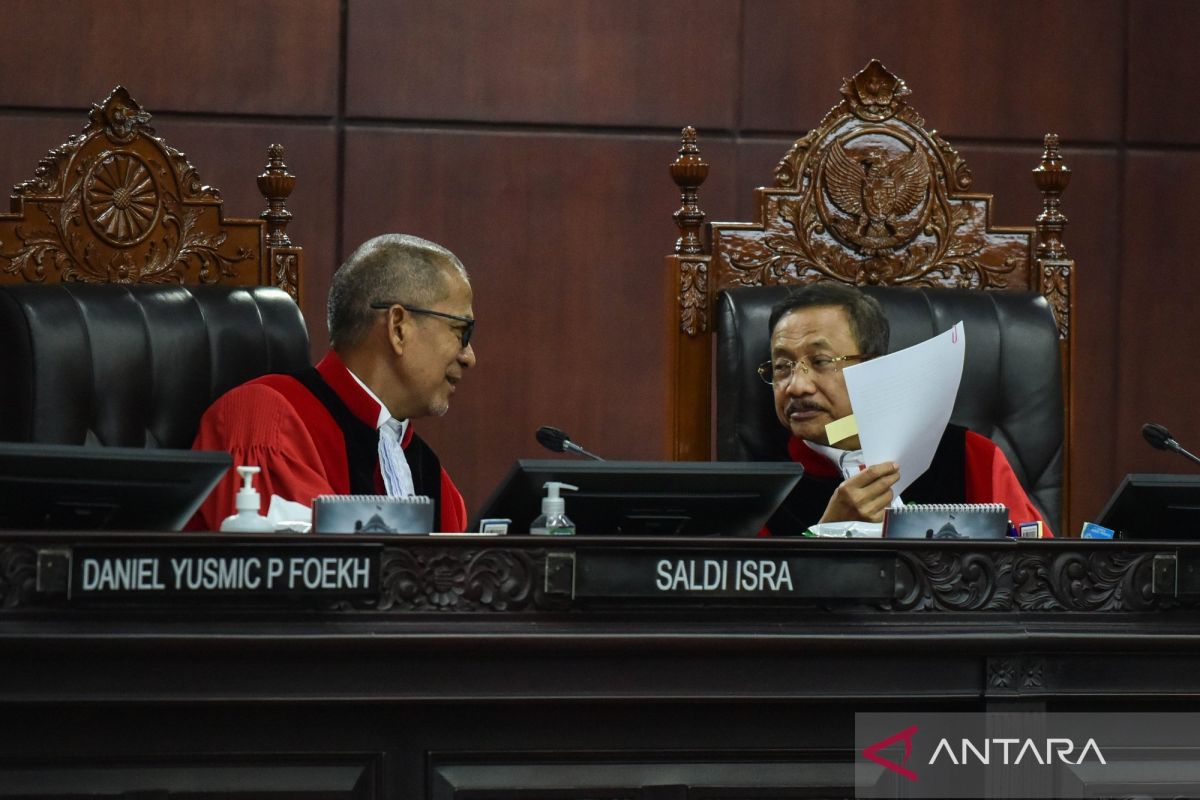 Peneliti dan mahasiswa gugat UU Polri yang baru ke MK 