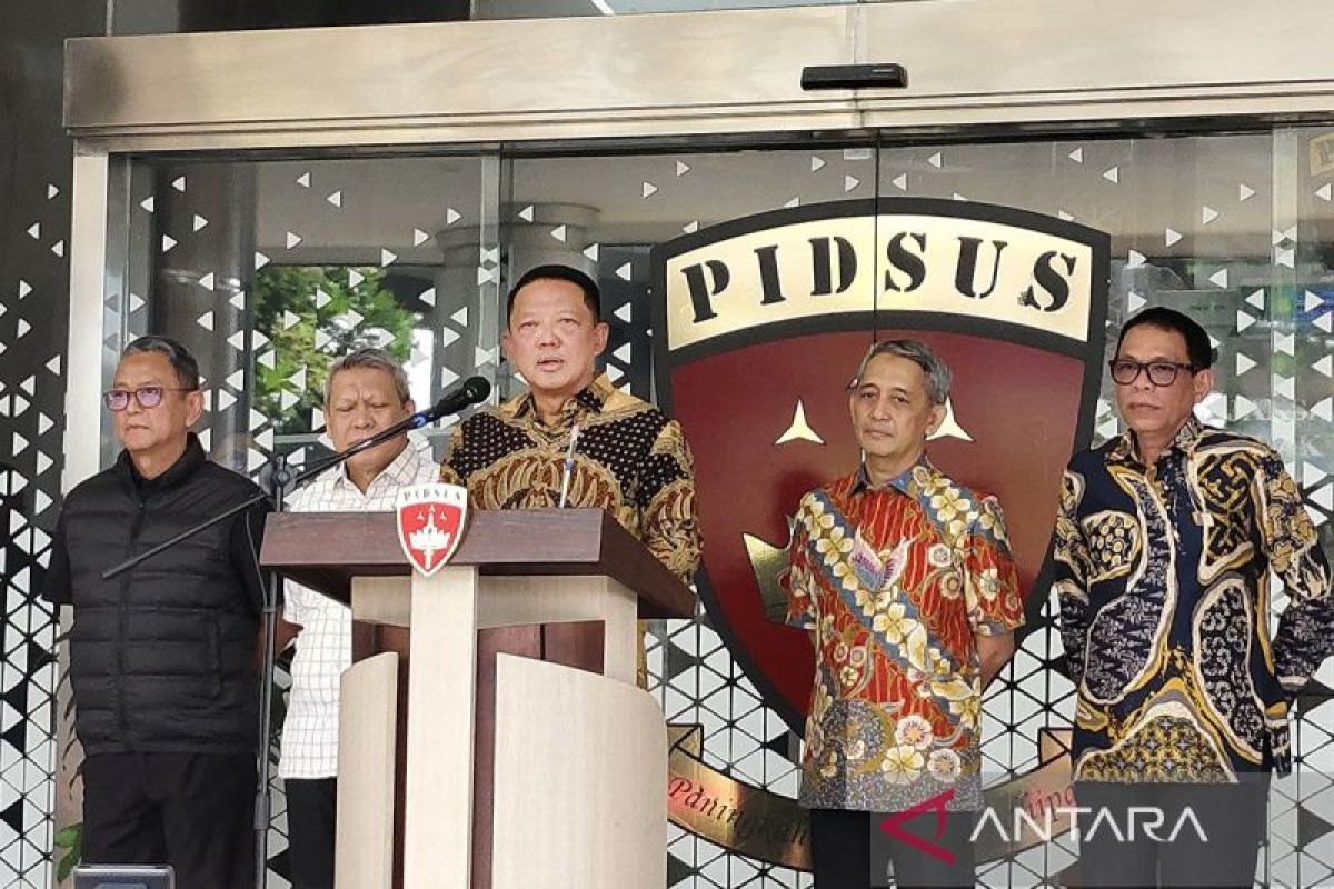 Diisukan mundur, Jampidsus sebut masih terima perintah bekerja