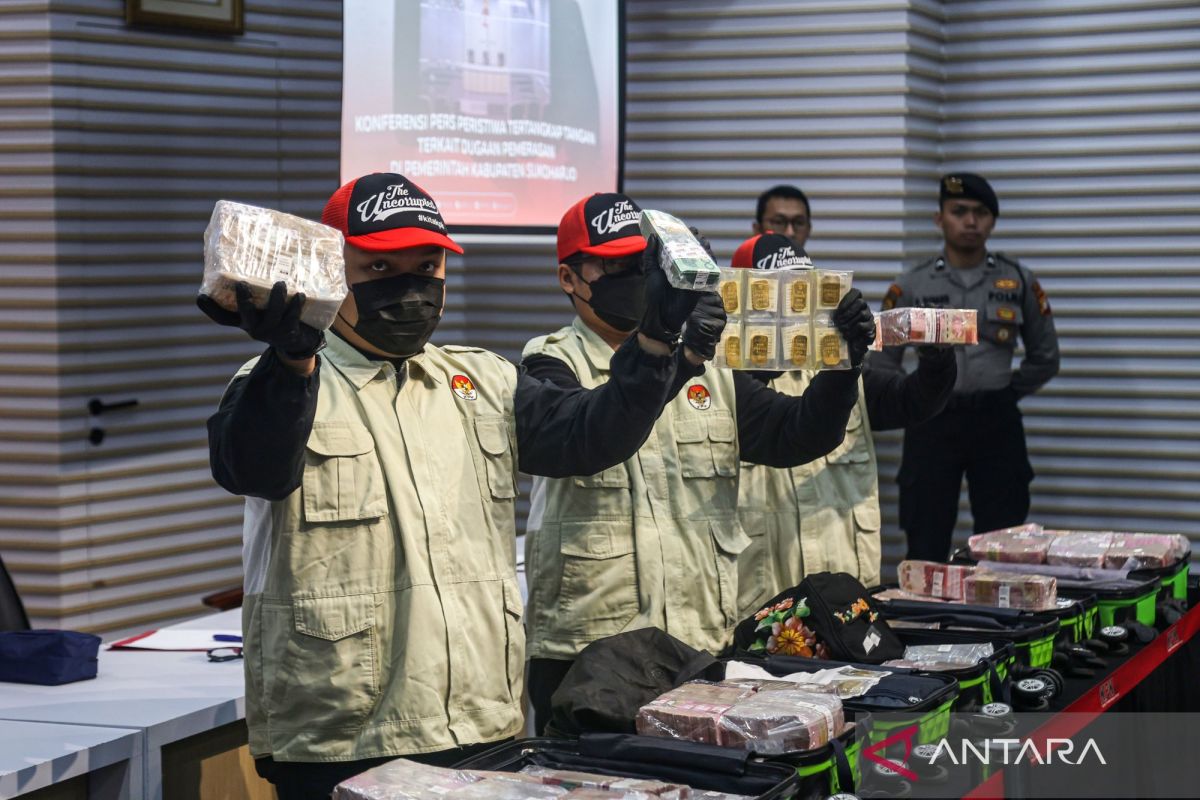 KPK buka peluang periksa suami Bupati Sukoharjo terkait pemerasan