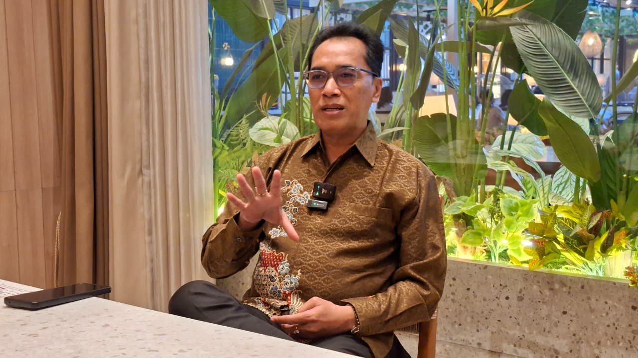 Pengamat Ekonomi dan Perbankan Ibrahim Assuaibih