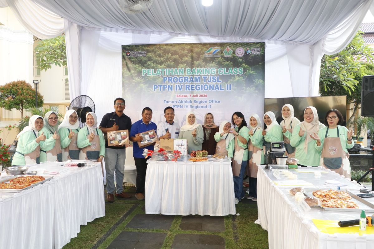 PalmCo latih 50 peserta kembangkan usaha roti dan kue