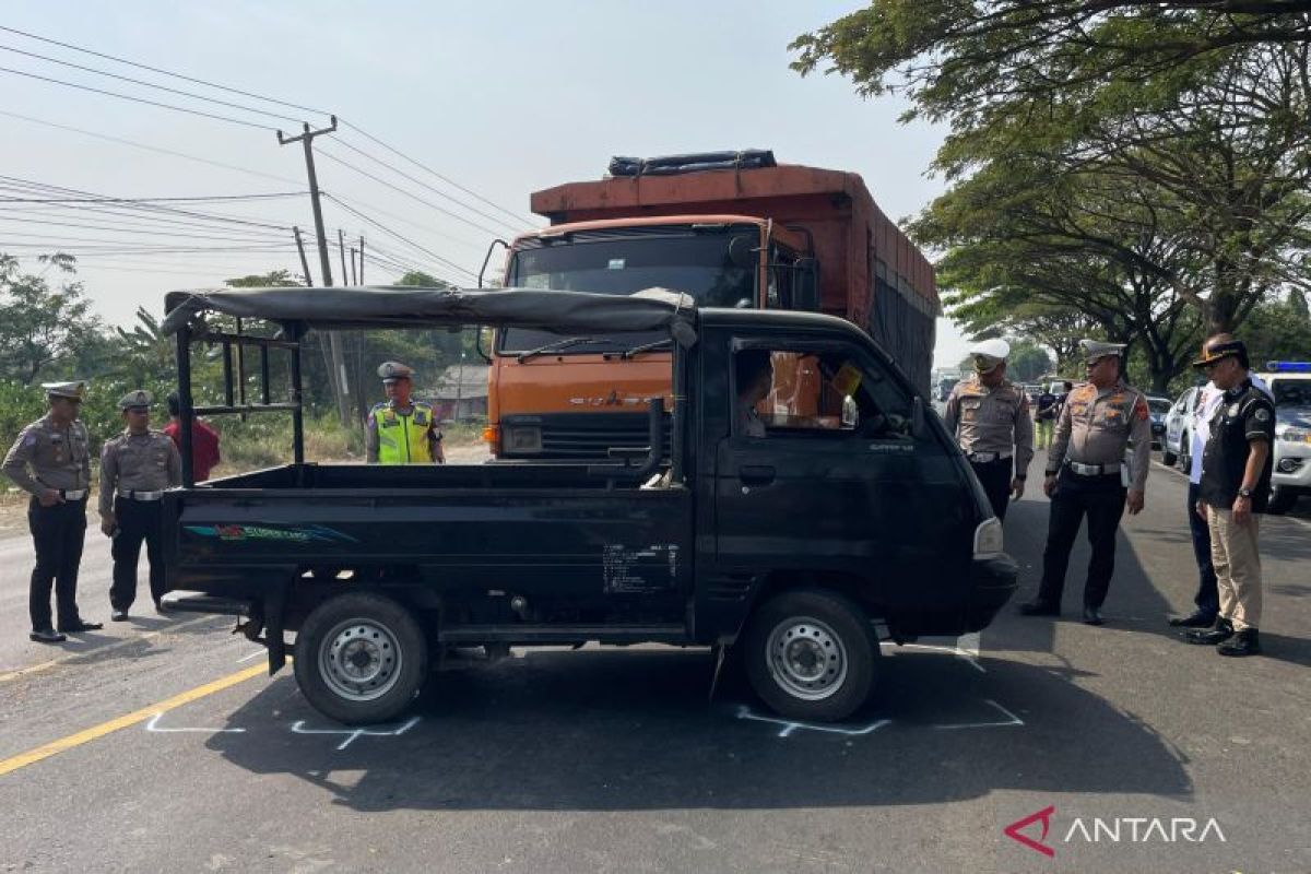 Polres Indramayu tegaskan lagi larangan mobil pikap angkut penumpang