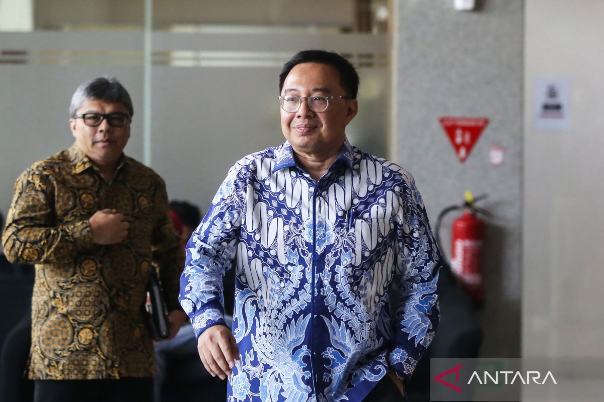 KPK gali pengetahuan anggota BPK Bobby Rizaldi soal Augusz Dewanggara