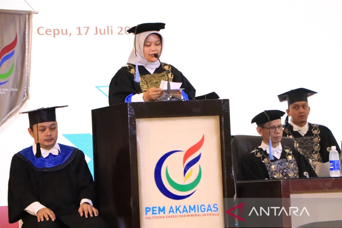 PEM Akamigas kukuhkan 207 wisudawan dari lima program studi