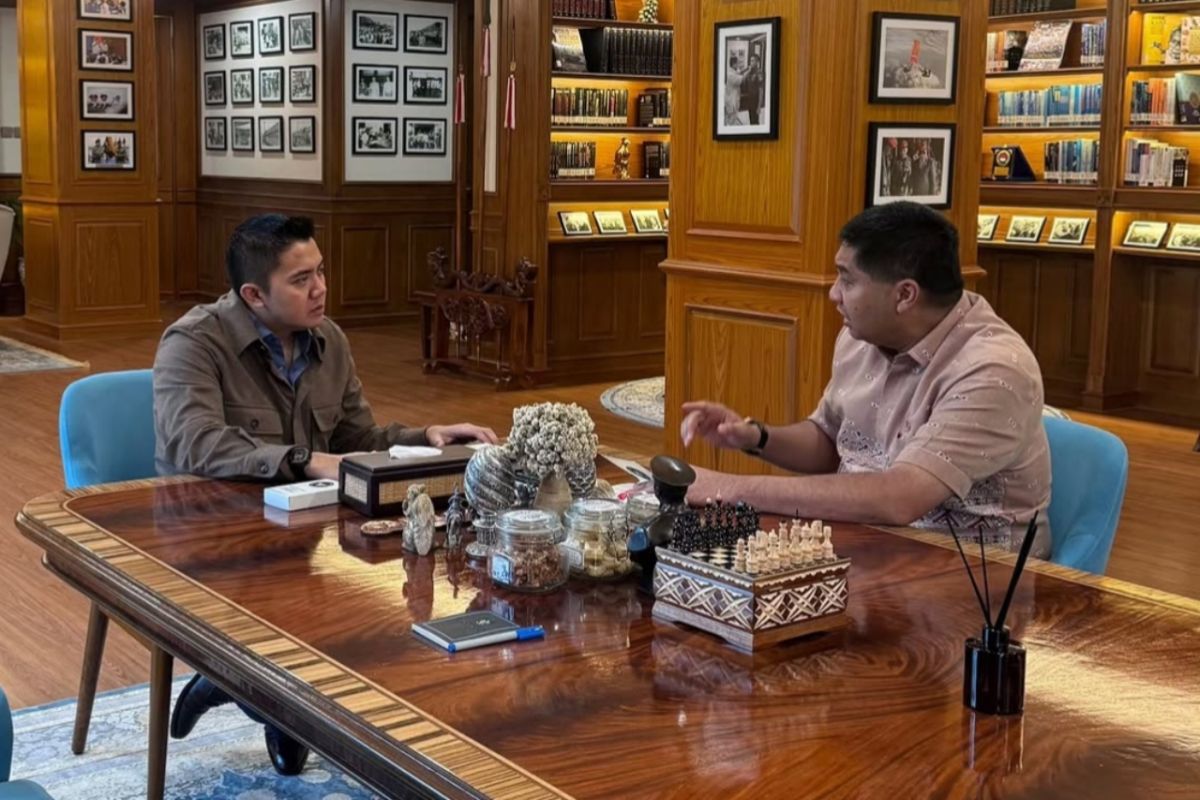 Politik kemarin, pertemuan Seskab hingga kata Yusril soal korupsi