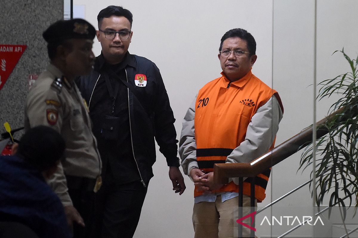KPK: Bupati Lombok Barat diduga korupsi 32 paket proyek