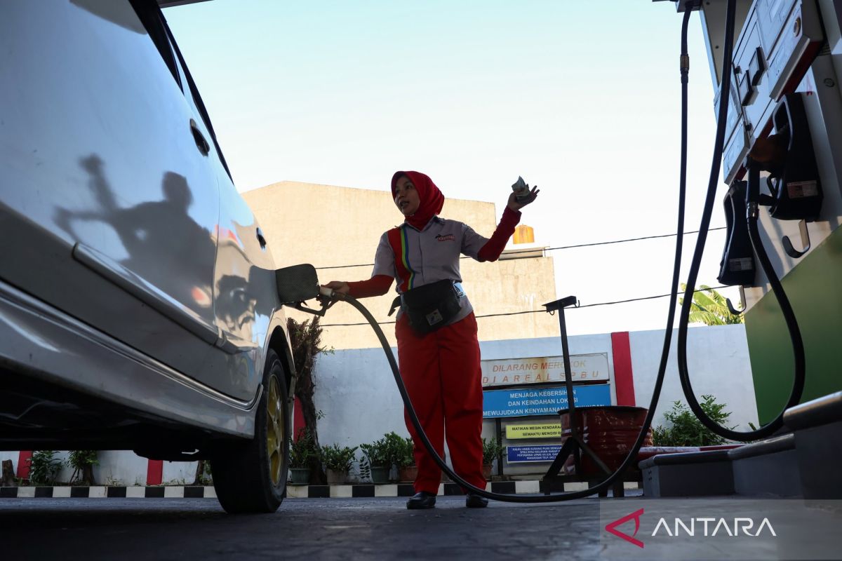 Purbaya bahas teknologi penyaluran BBM subsidi dengan Dirut Pertamina
