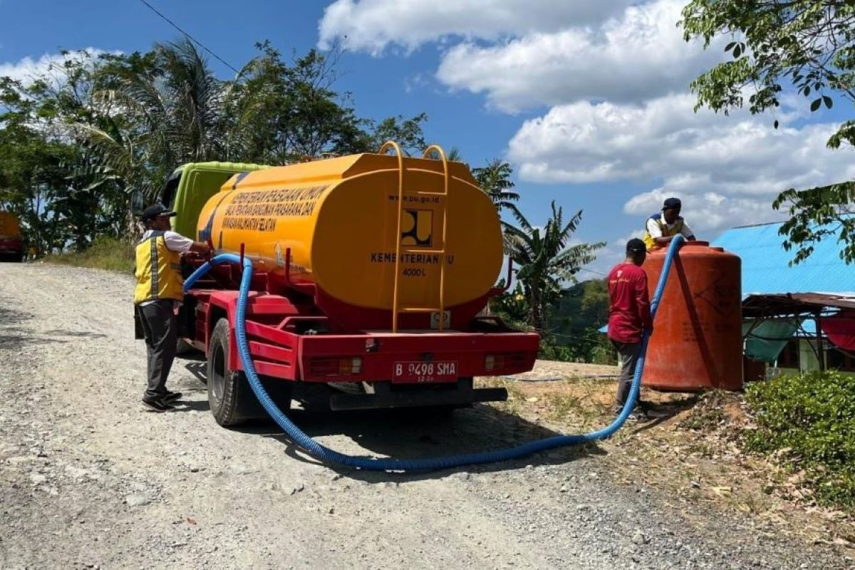 PU beri bantuan ke desa yang terdampak kekeringan di Banjar, Kalsel
