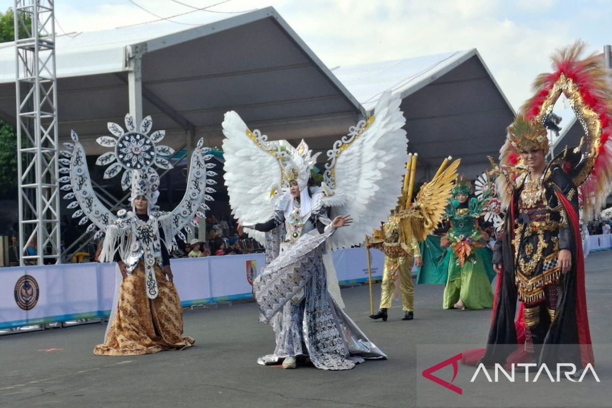 WACI bertema wastra nusantara lestarikan kain tradisional di JFC 2026